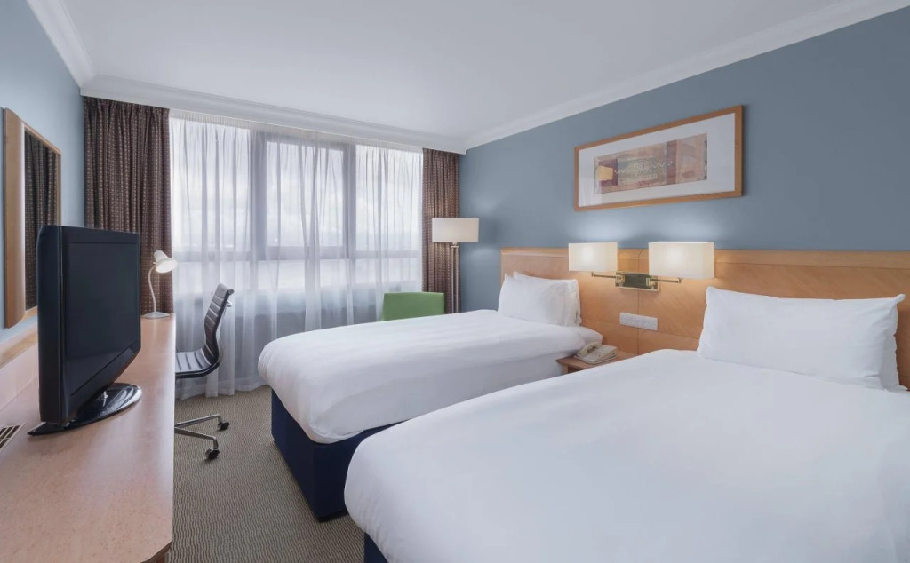 Holiday Inn London Kensington Forum