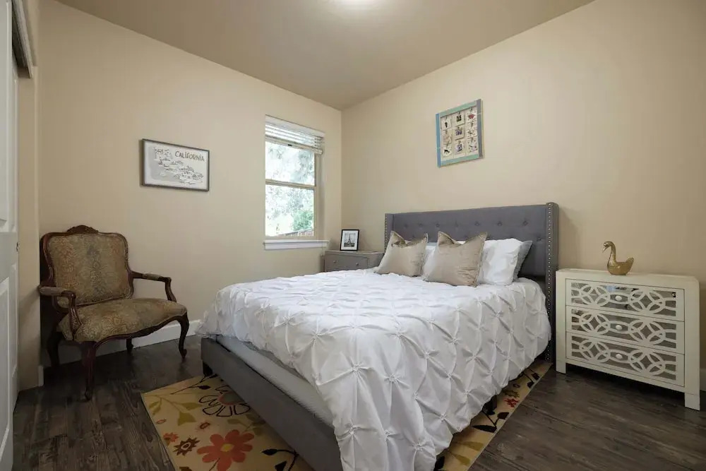 Charming Bend Sanctuary for 6!