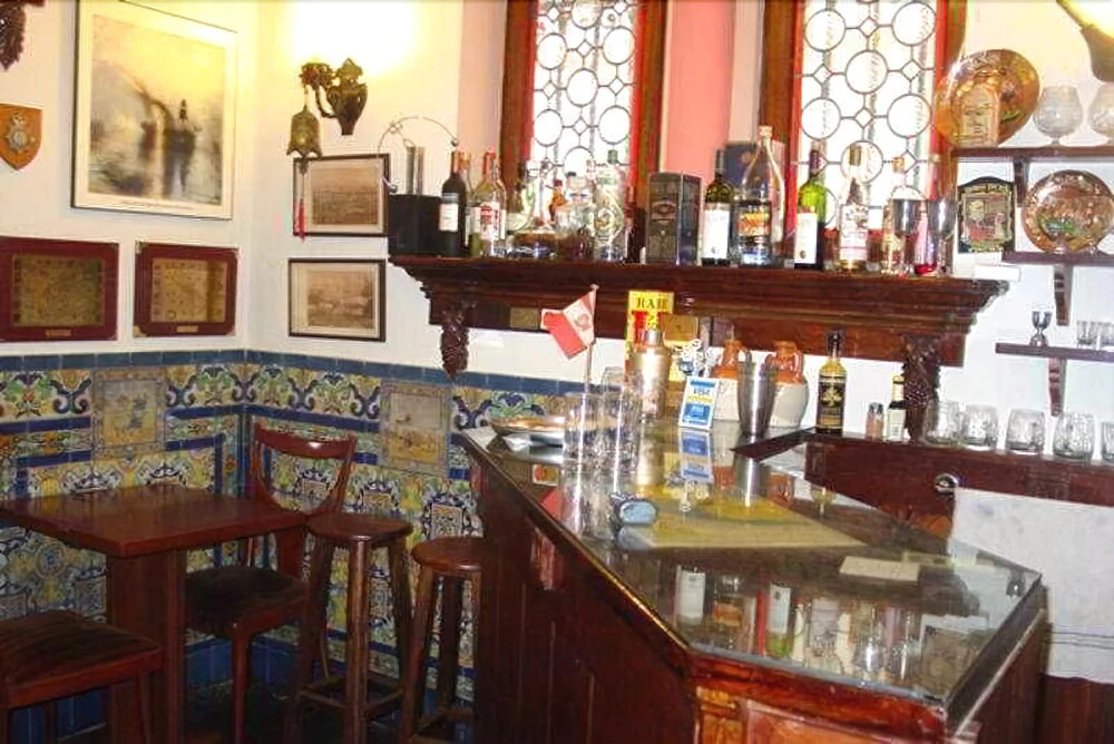 The Clifford Hotel