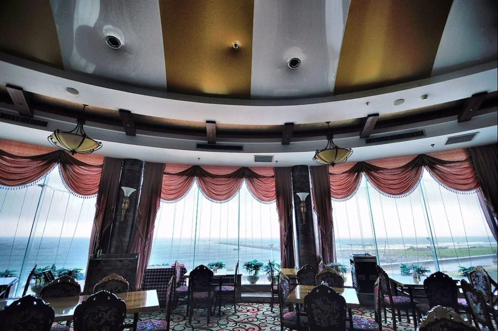 Vienna International Hotel Shandong Yantai FTA Jinshatan Xingyi Square
