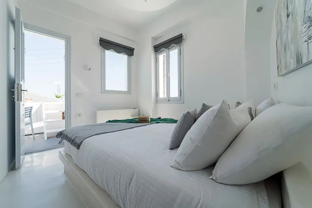 Akrotiri Cycladic Suites