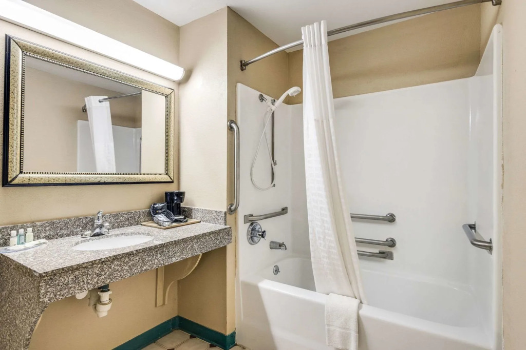 Quality Inn & Suites Dublin