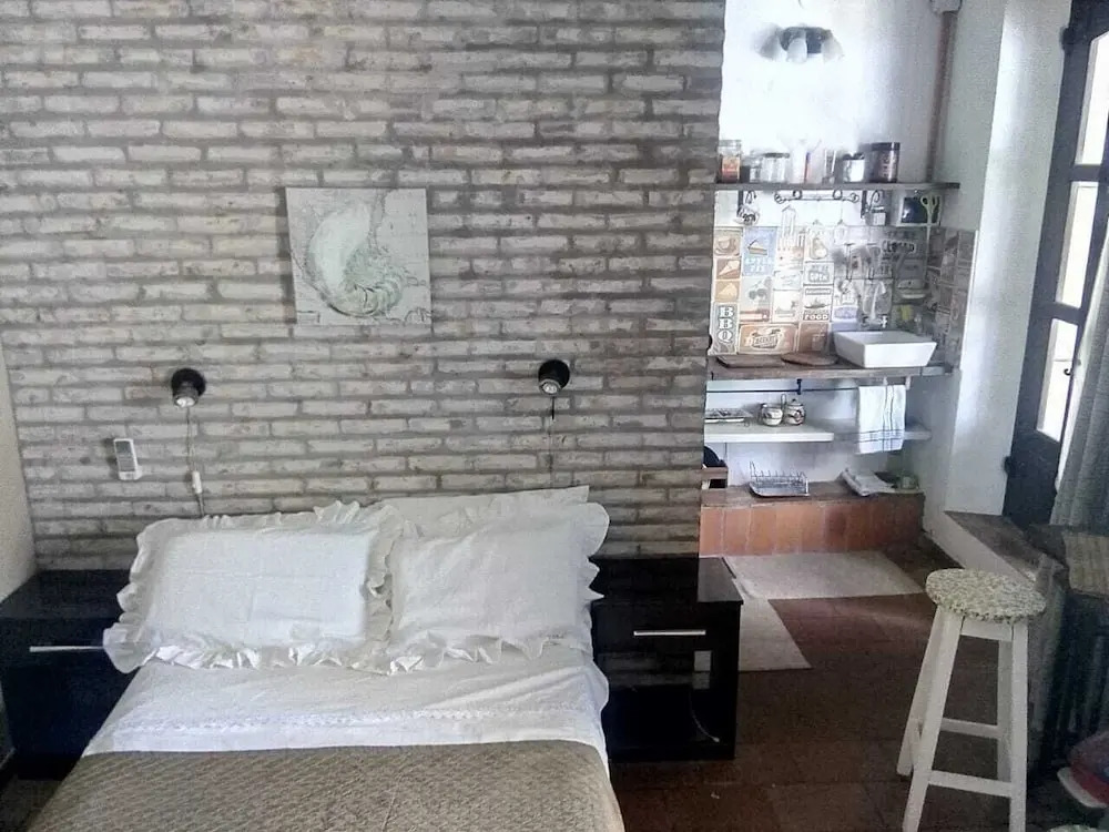 Black Cat Hostel