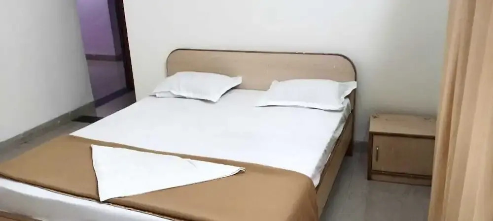 Vaishali Lodge