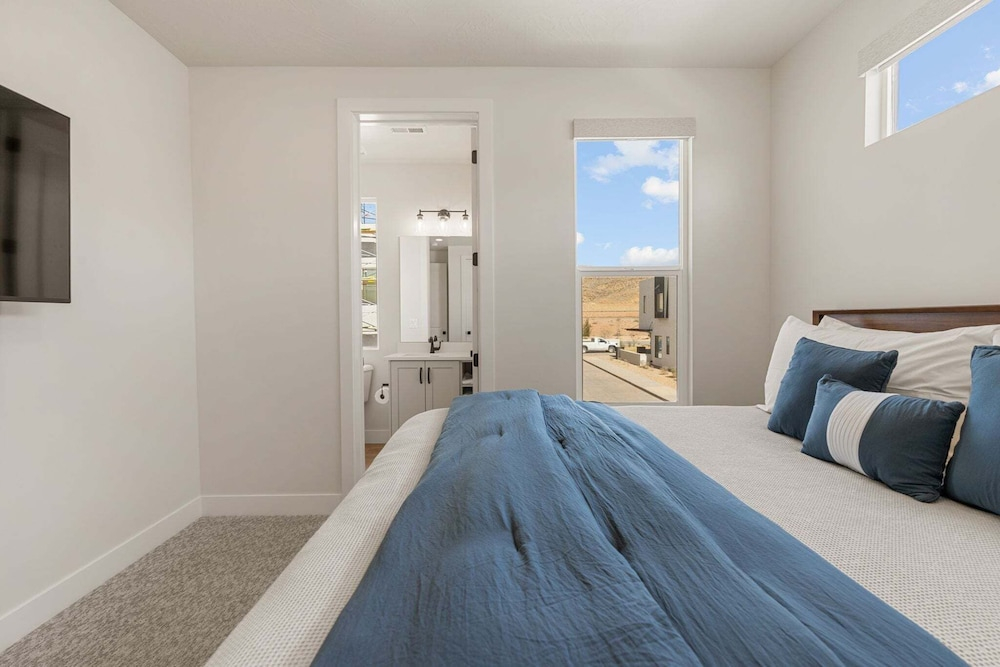 Rockaction Destination 5 Bedroom Townhouse