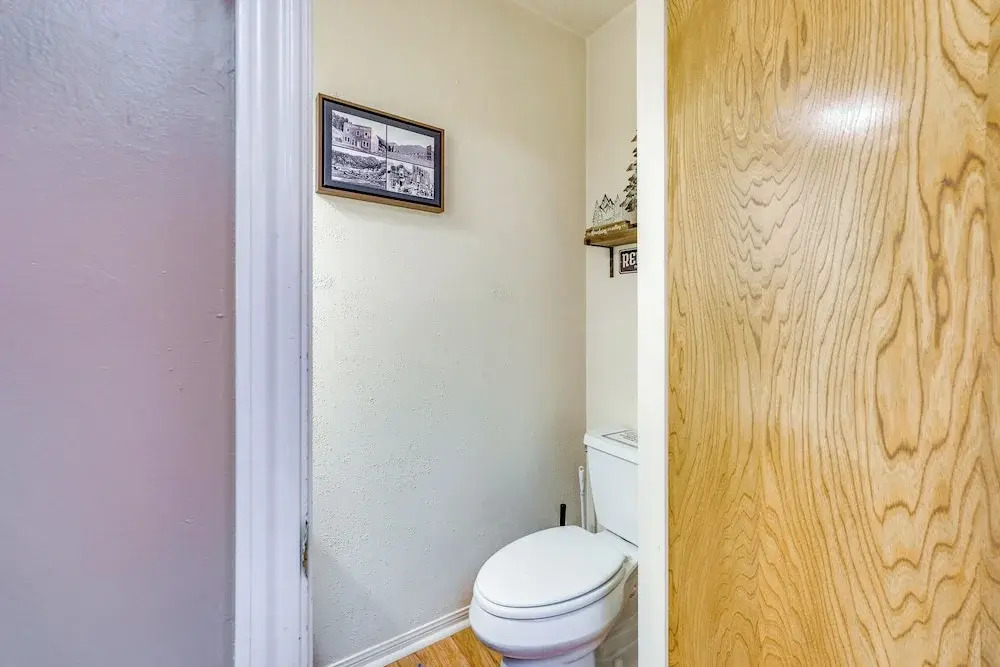 Hike, Bike & Ski: Red River Condo w/ Spa Access