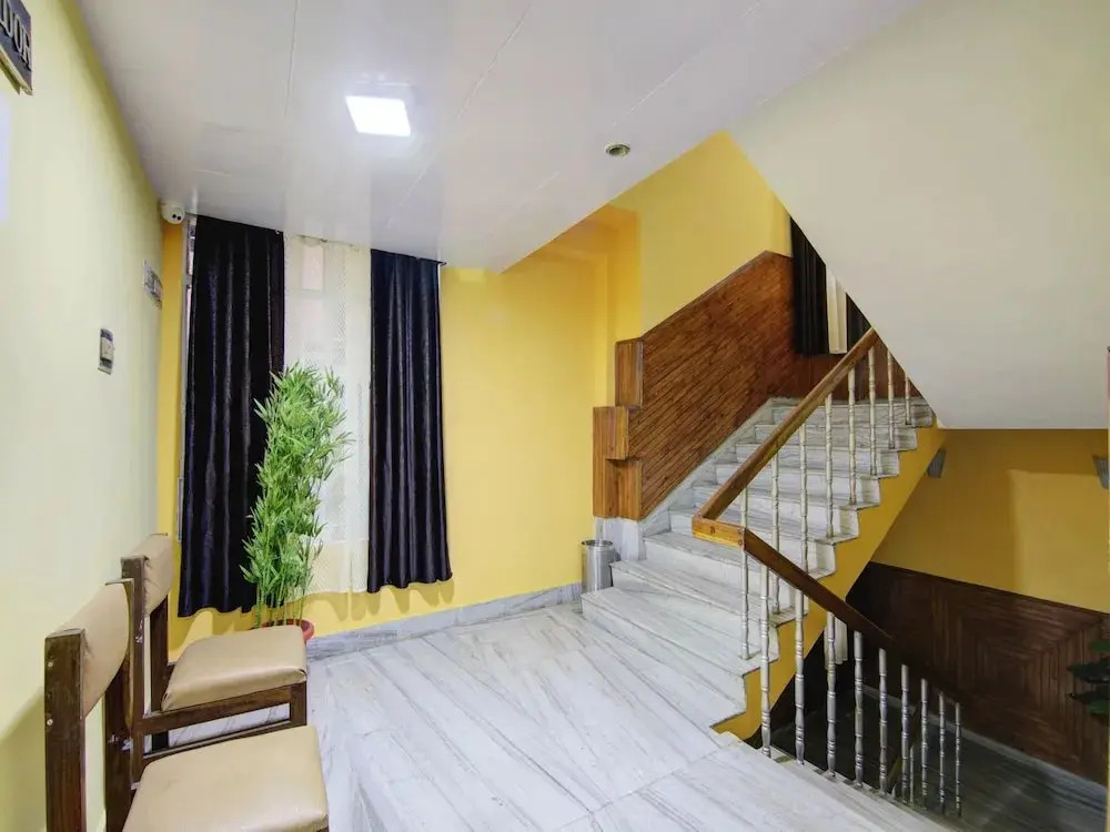 Choice Hotel by OYO Rooms