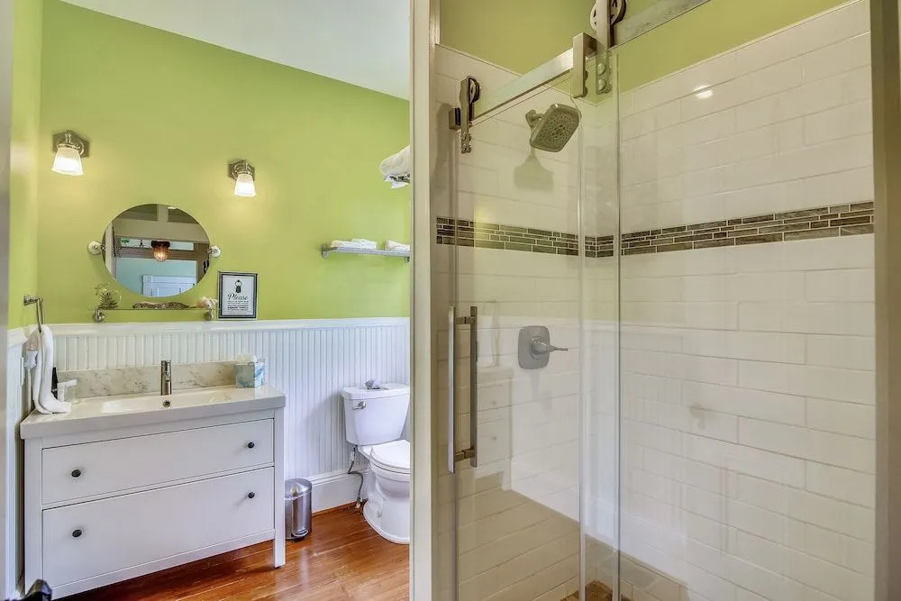 AbFab Seaside Cottage