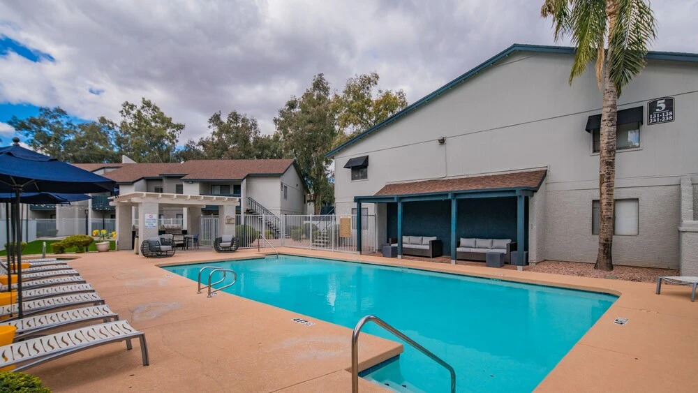 2BR Apt North Phoenix Pool byWanderJaunt