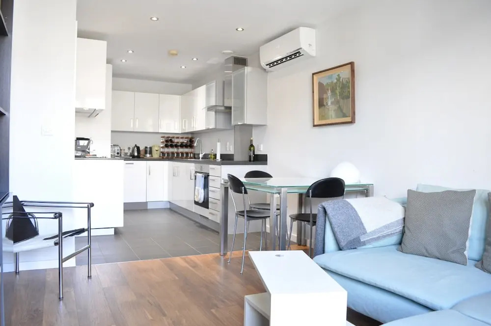 Modern 1 Bedroom Pimlico Flat by the River