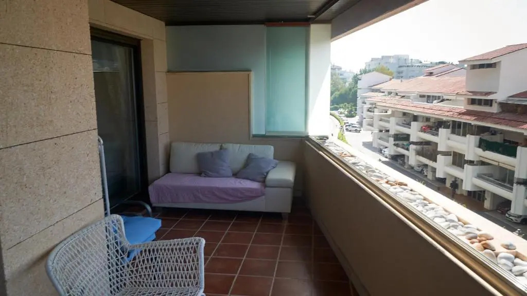 Roy Boston - Luxury Apartment