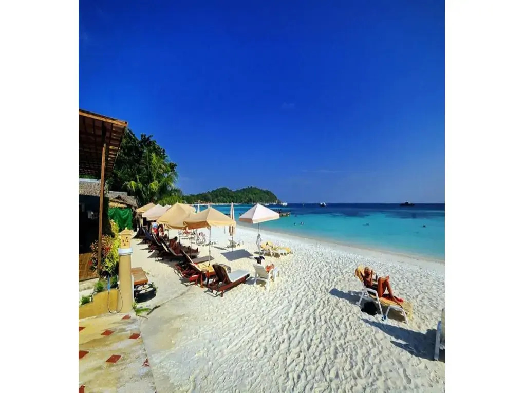 Punyapha Beach Villa