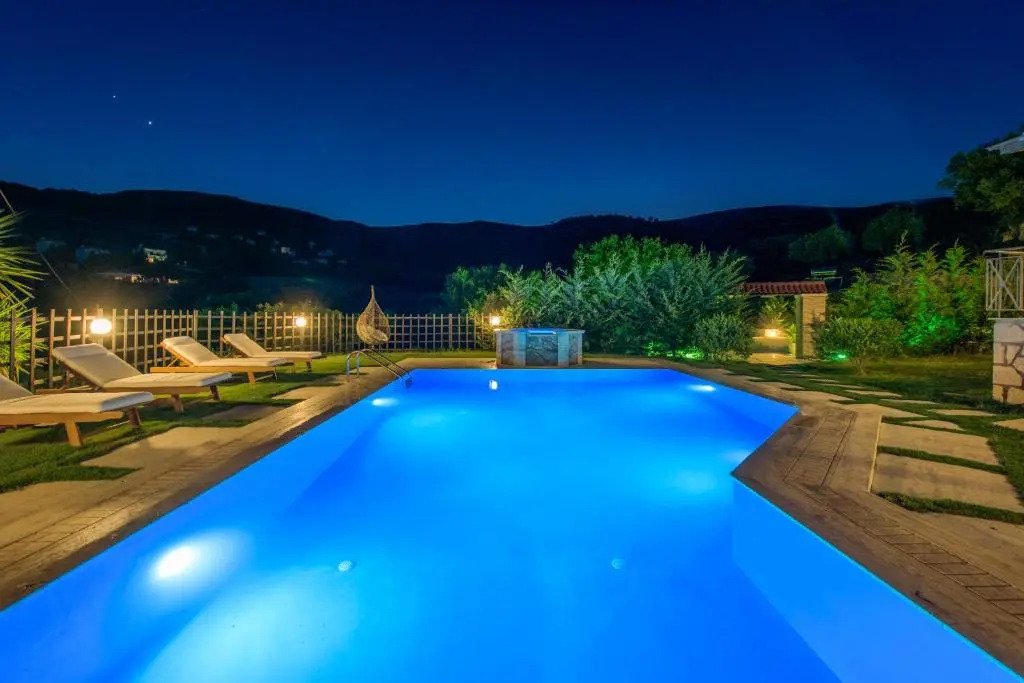 Limneon Villas