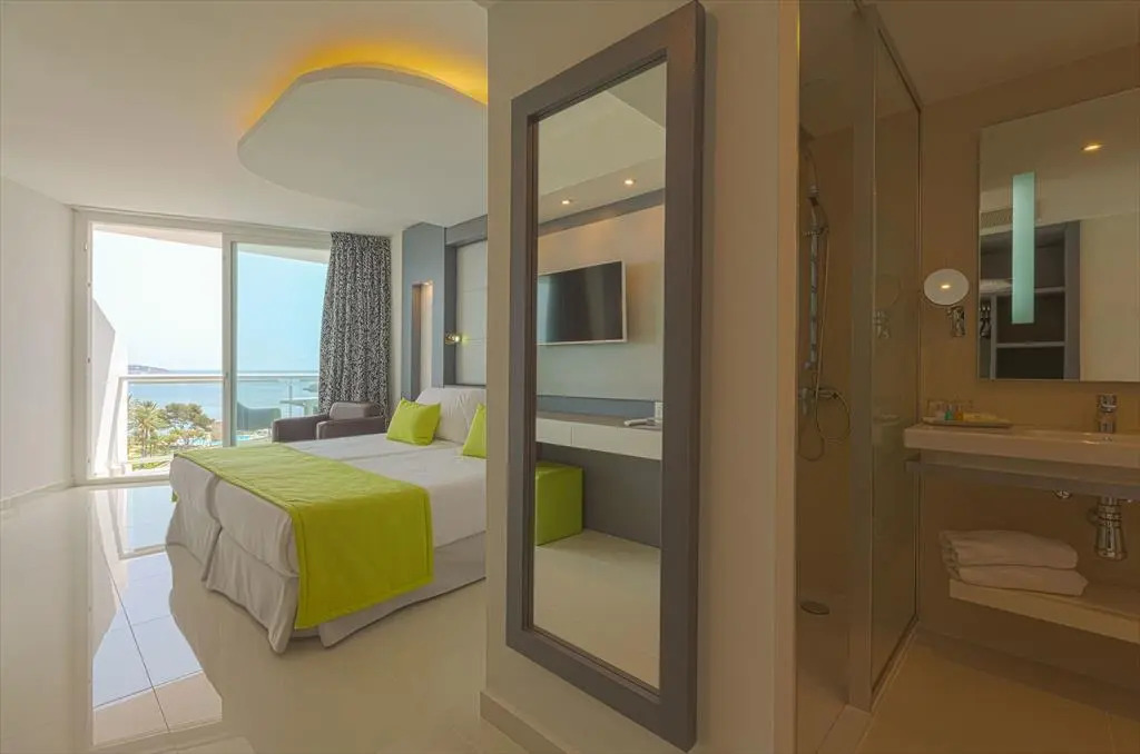 Sirenis Hotel Tres Carabelas & SPA