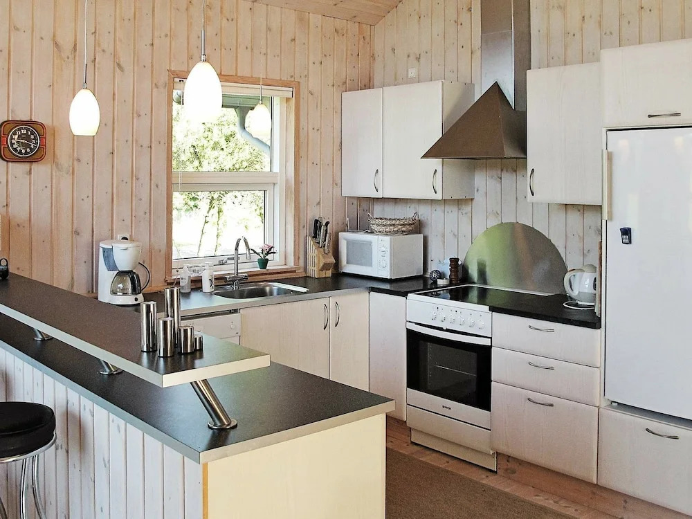 Comfortable Holiday Home in Rødby Near Sea