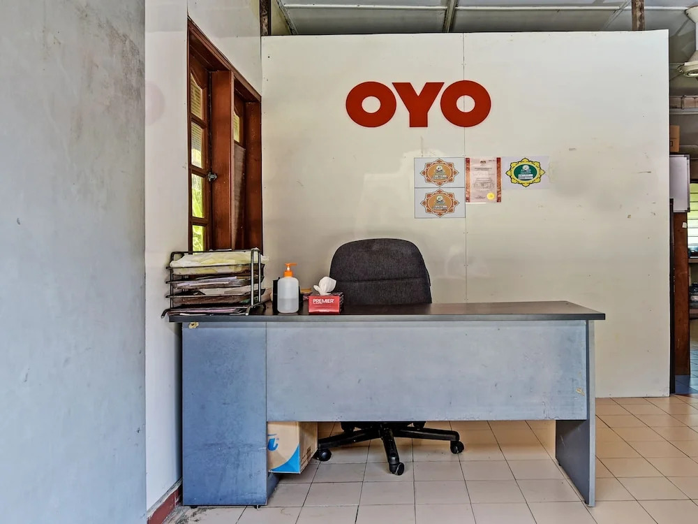 OYO 90278 Redzwan's Beach Resort