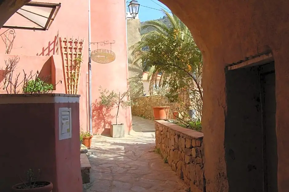 E casalte