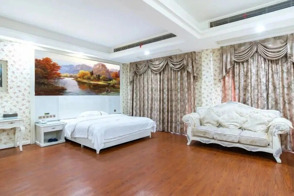 Jin Kanghao Atrium Hotel