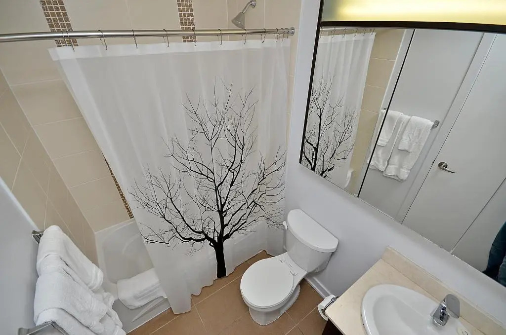 Royal Stays Furnished Apartments - Missisauga City Centre