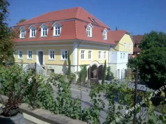 Sturmfeder Landhaus
