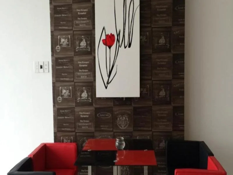 Red Beach Hotel