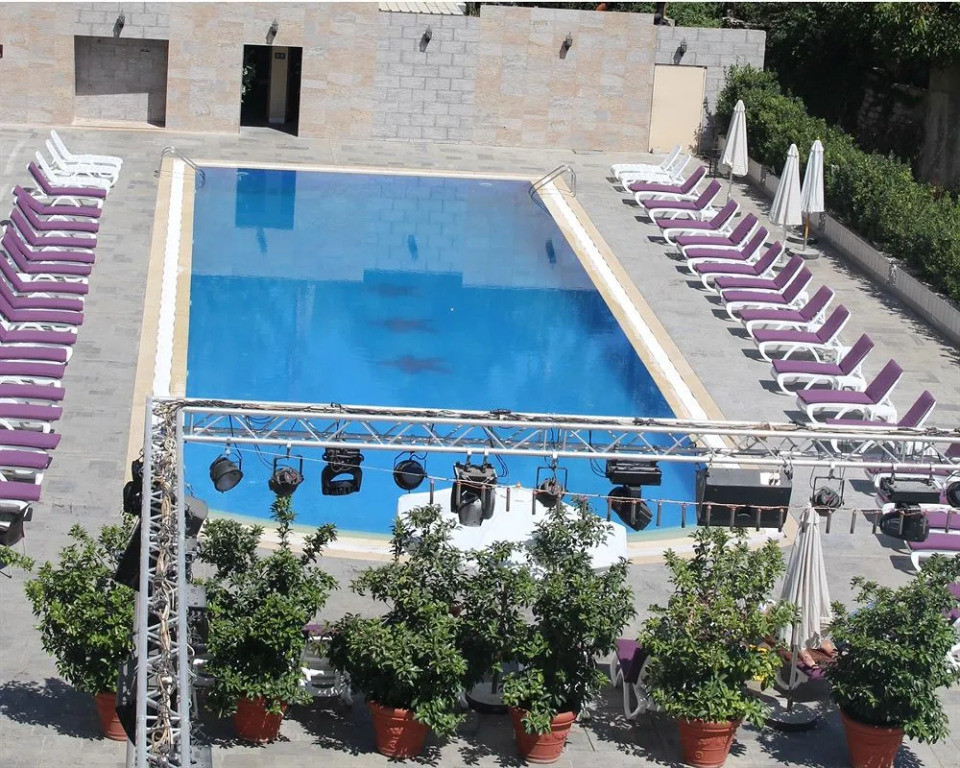 Grand Kadri Hotel - History Marked by Cristal Lebanon