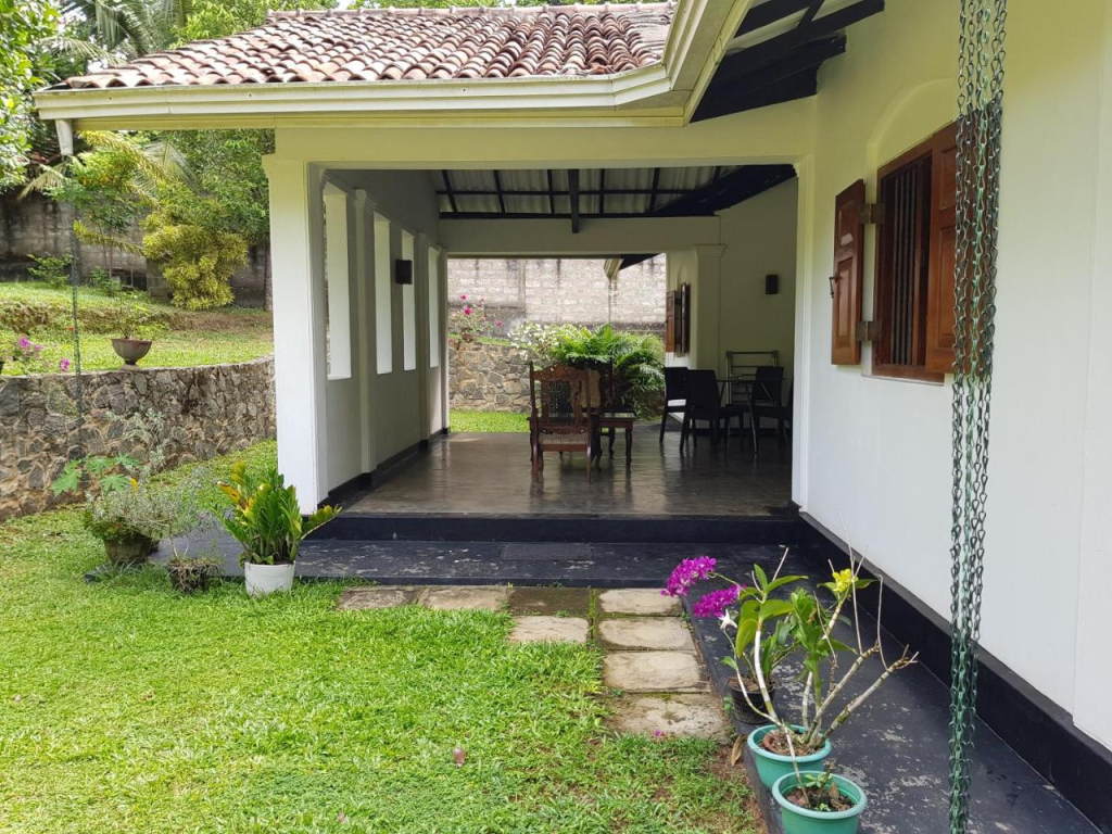 Sisanda Residence