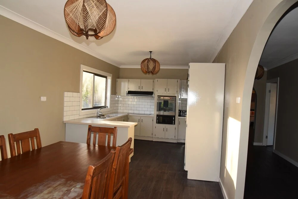 Warrawong holiday big home