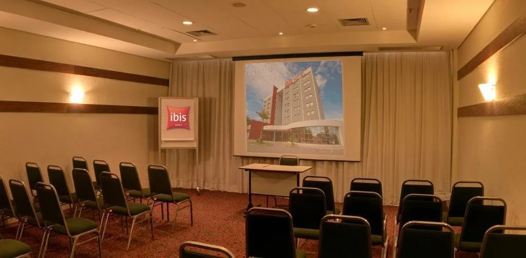 ibis Betim