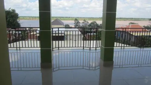 Phalla Riverside