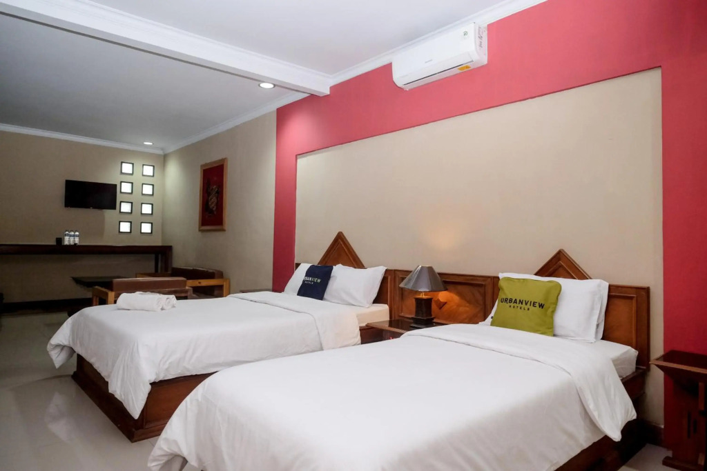 Urbanview Hotel Syariah Wisnugraha by RedDoorz