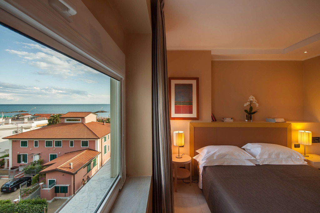 Hotel Excelsior