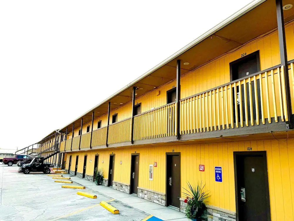 Americas Best Value Inn Salmon