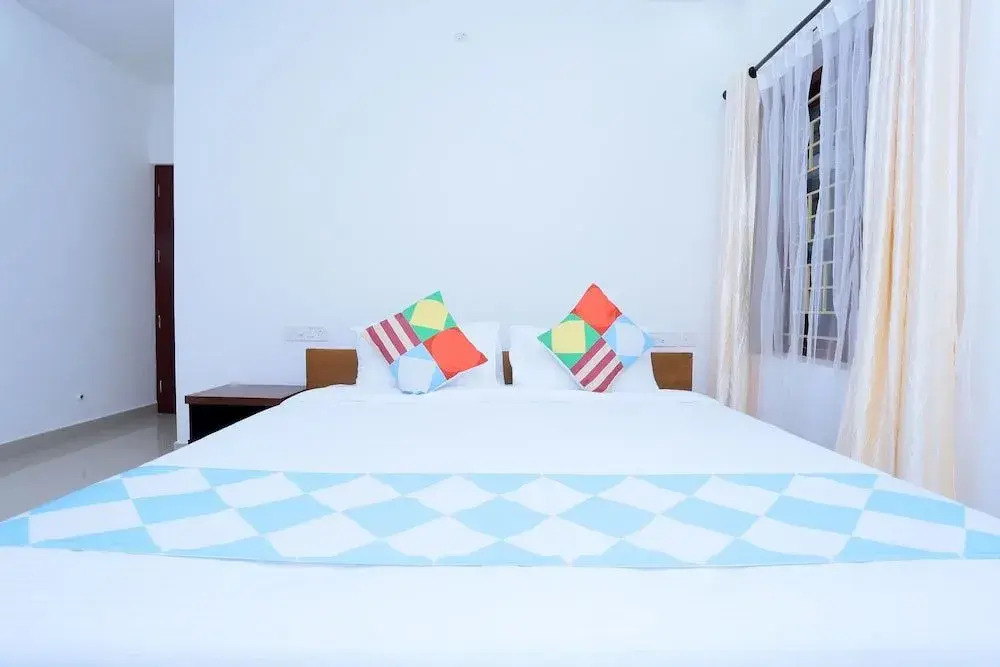 Oyo 24558 Spacious Stay Near Thiruvananthapuram Central Station