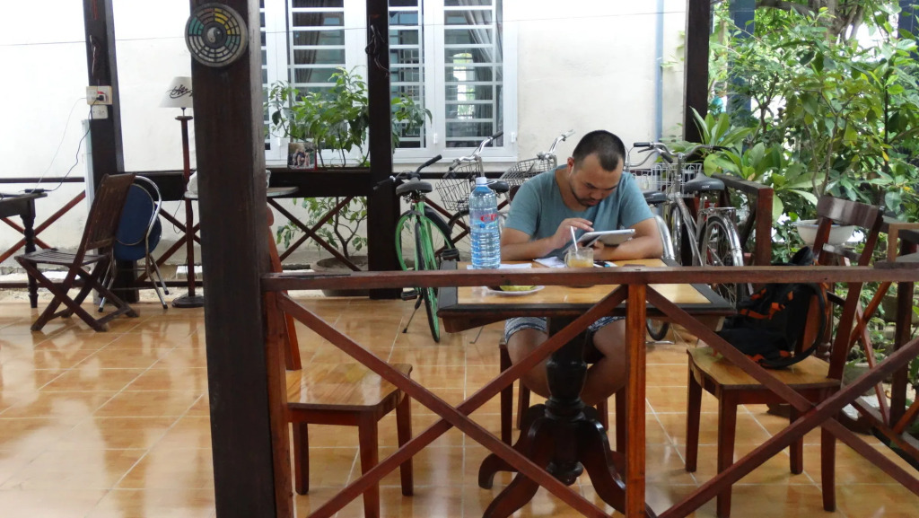 Yellow House Homestay