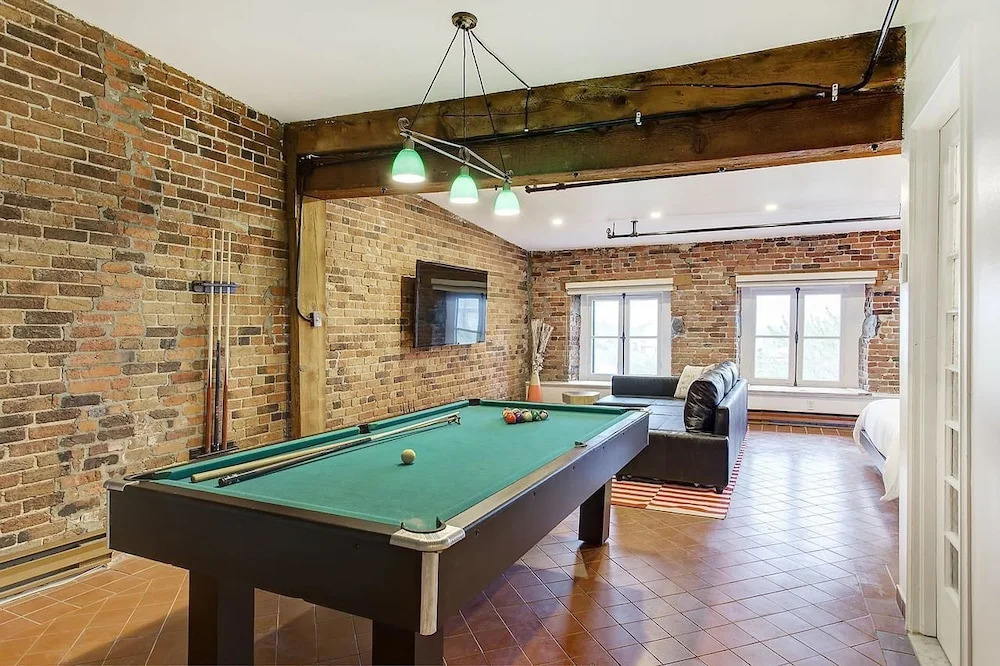 Charming Apartment on St-Paul street by Hometrotting