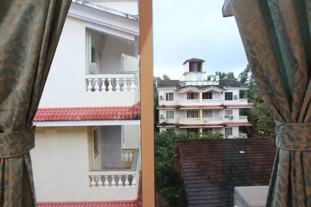 OYO 9645 1 BHK Near Curlies Anjuna