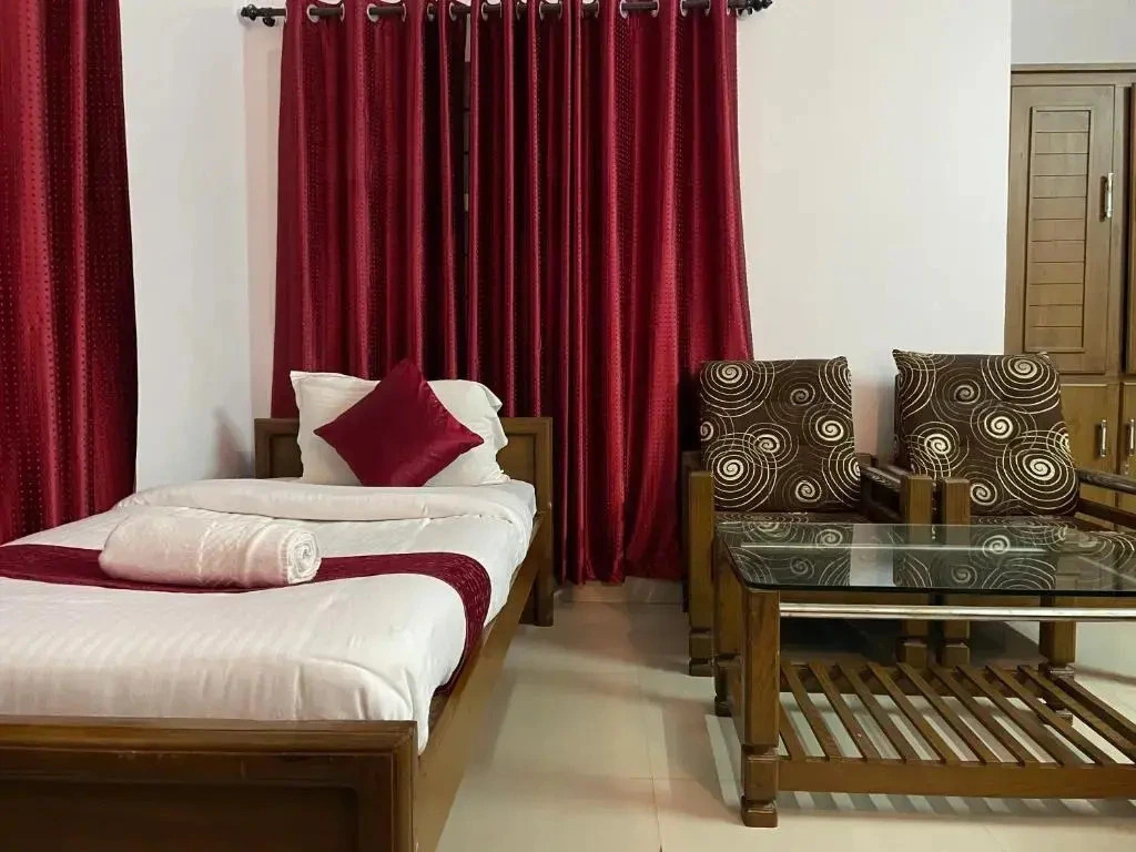 Caveri Residency