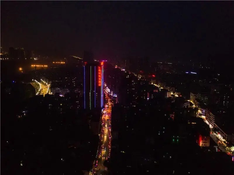 GreenTree Eastern Yibin Yijian Road New City Plaza Hotel