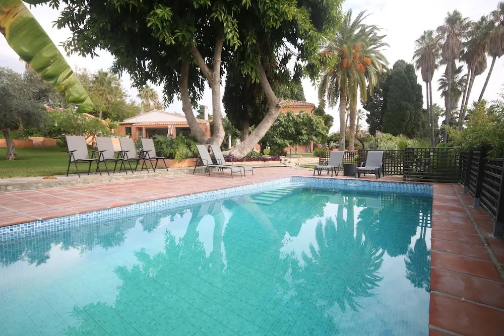 Rent&Dream Villa Malaga Manila