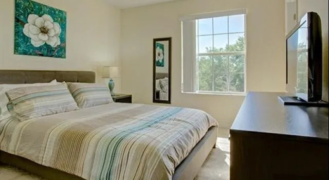 Florint Pool Homes