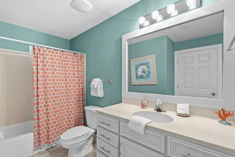 Beachfront Access, 2 Pools, Beach Service w/ Chairs Emerald Isle Resort 1308