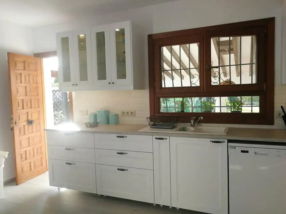 Villa With 5 Bedrooms in Estepona, With Private Pool, Enclosed Garden and Wifi - 500 m From the Beach