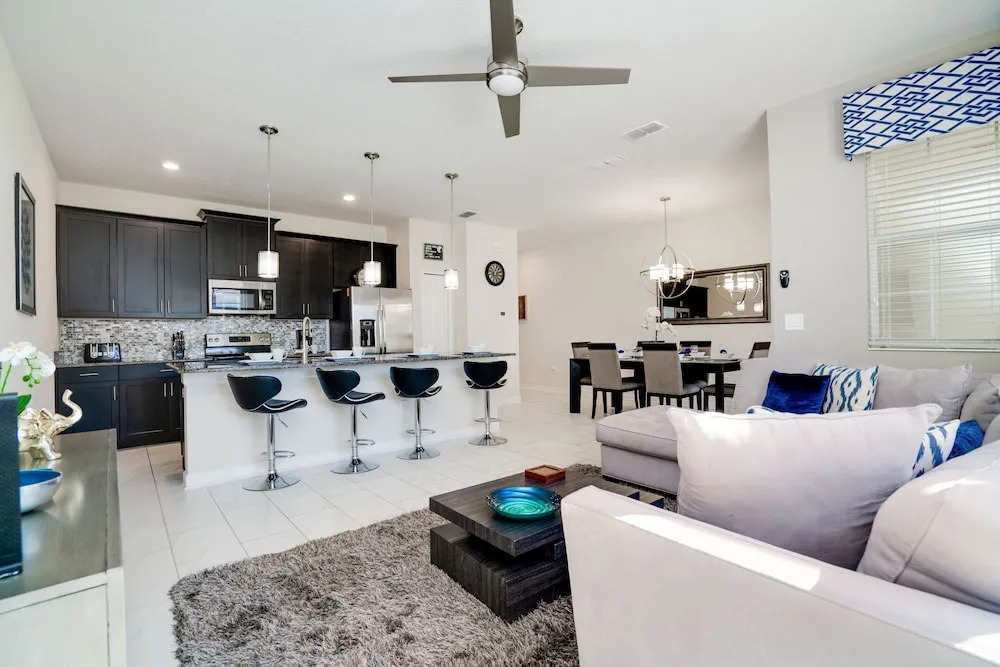 4888 Romeo Circle
