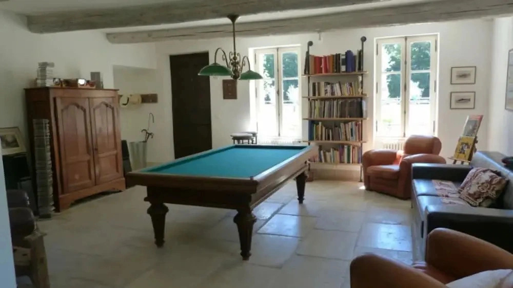 Provencal Villa for Nature Lovers in Lub ron