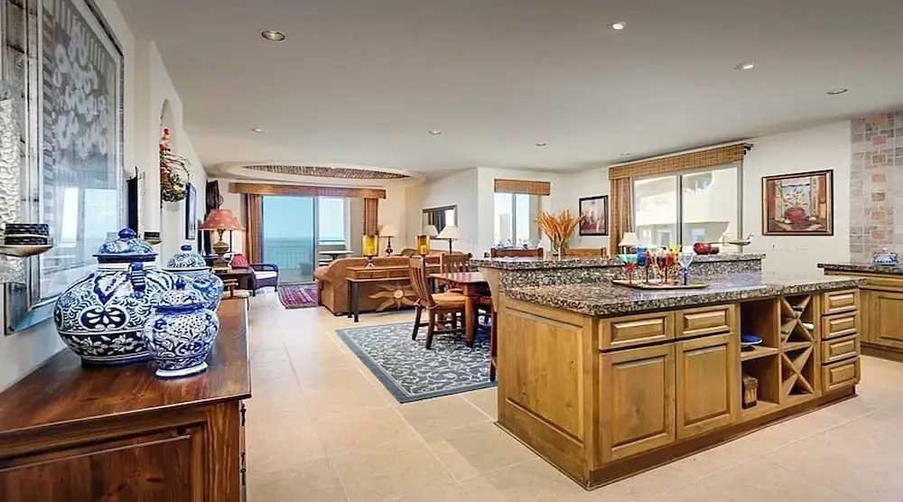 Condo Bella Sirena 805 C by Kivoya