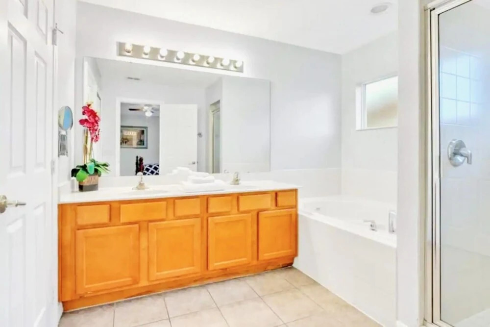 7BR Family Home - w Pool Hot tub - Near Disney