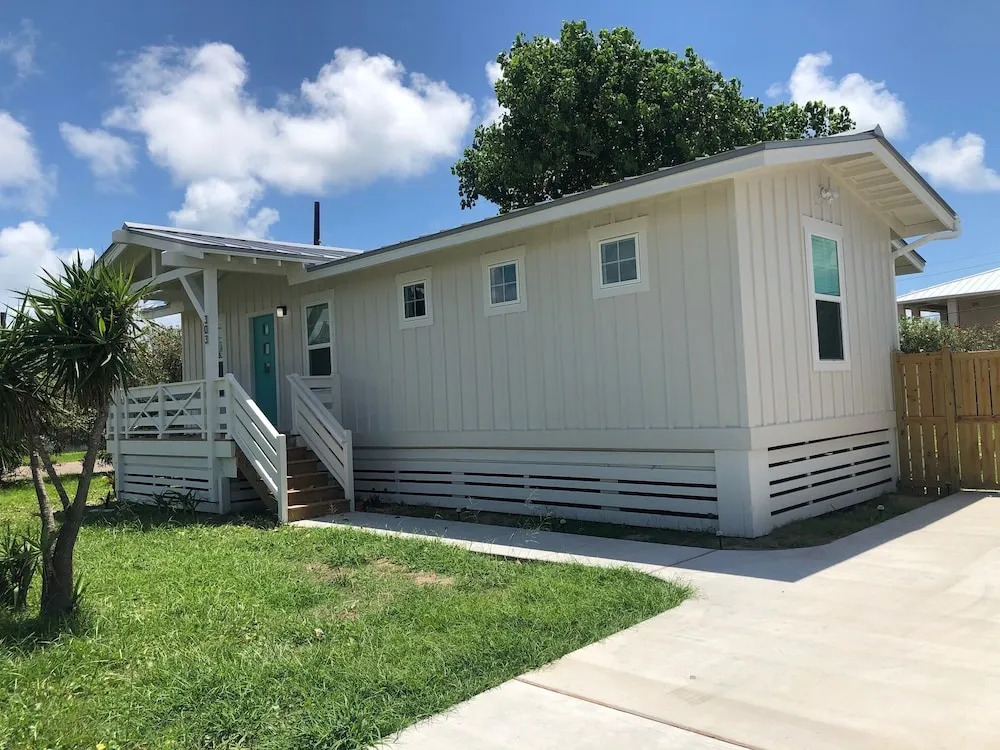 Studio Sea 2 Bedroom Home