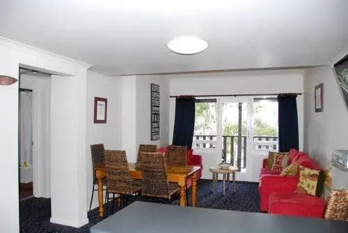 Karas 6 Thredbo Village
