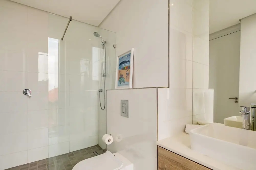 Gorgeous Apartment in Bustling De Waterkant 304 on N
